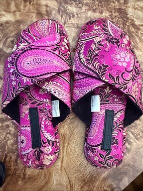 Banana Republic Pink Paisley Slippers Sz 5